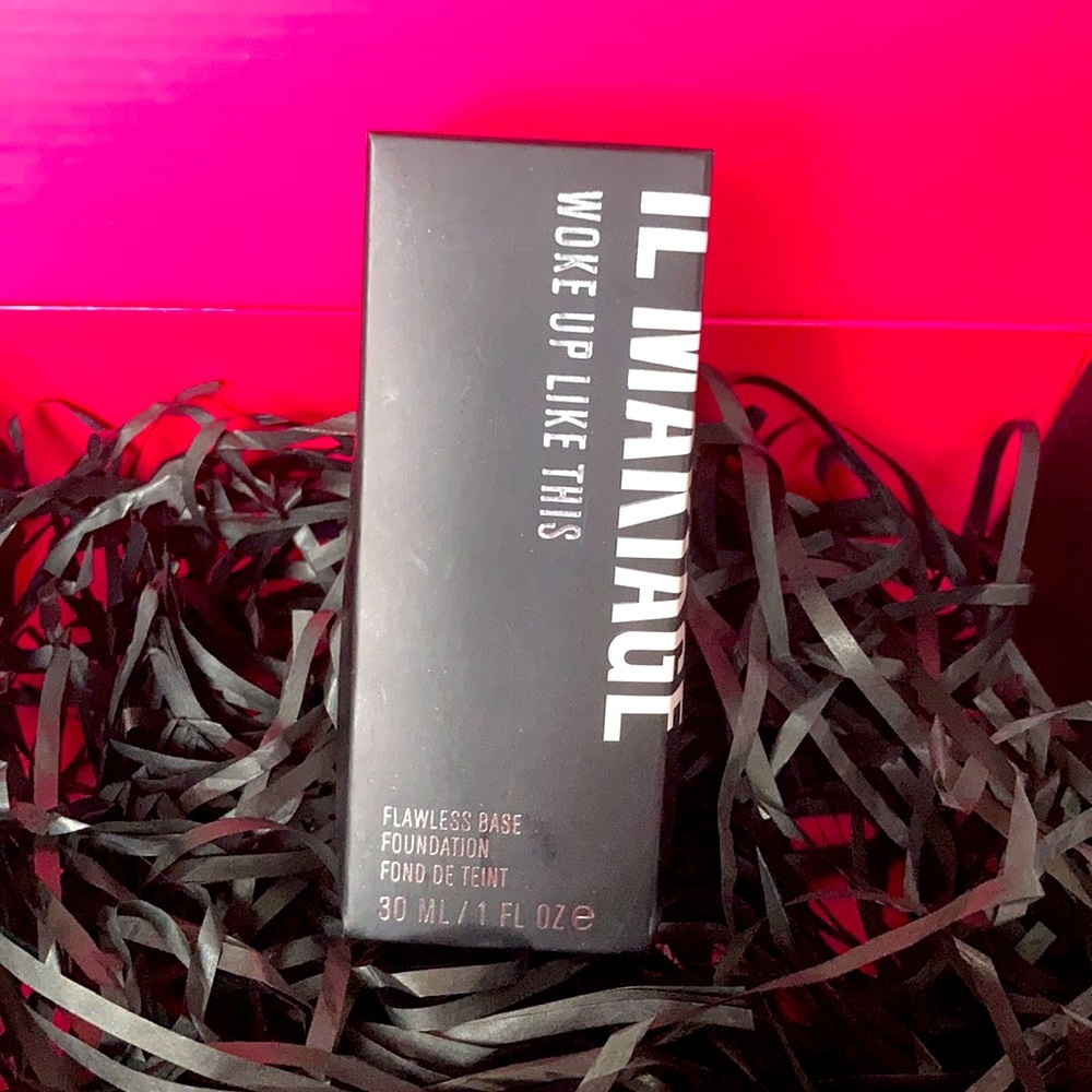 IL MAKIAGE Woke Up Like This Flawless Base Foundation Shade 105
